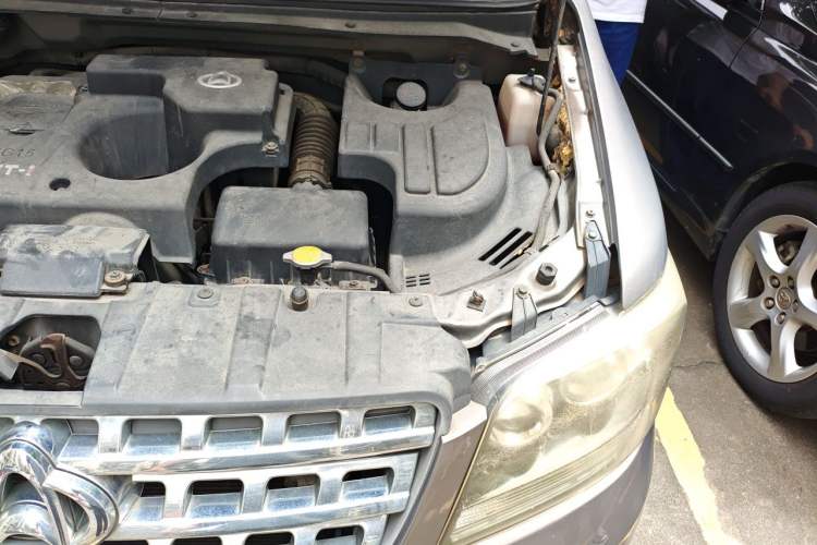 Used CHANGAN KAICHENG Ounuo S 2014 1.5L Elite Model Engine Bay Left