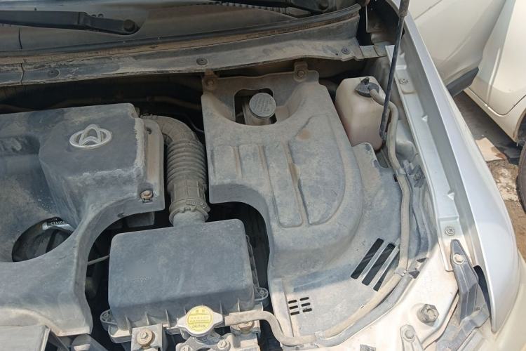 Used CHANGAN KAICHENG Ounuo S 2014 1.5L Base Version Engine Bay Left