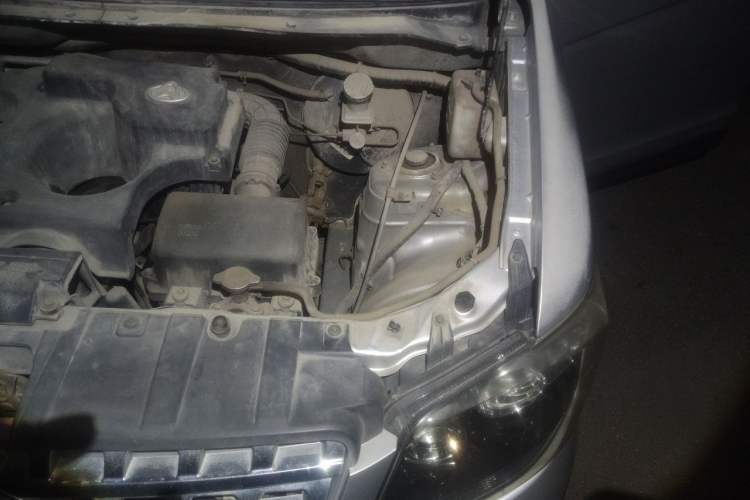 Used CHANGAN KAICHENG Ounuo S 2014 1.5L Base Version Engine Bay Left