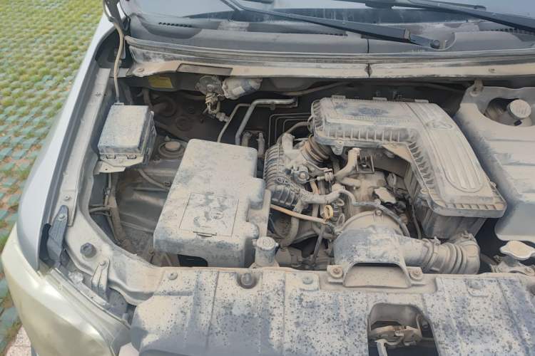 Used CHANGAN KAICHENG Ounuo S 2014 1.3L Base Version Engine Bay Right