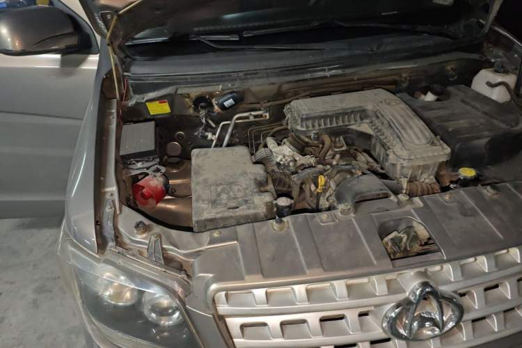 Used CHANGAN KAICHENG Ounuo S 2014 1.3L Base Version Engine Bay Right