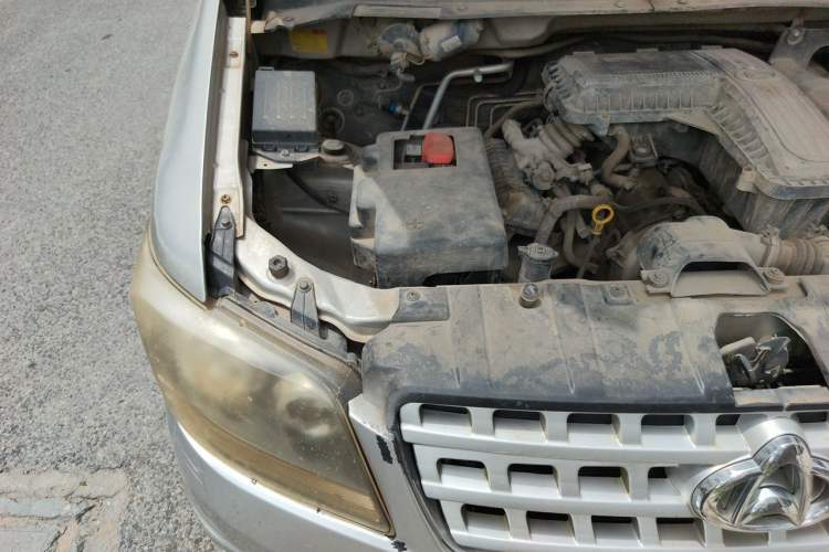 Used CHANGAN KAICHENG Ounuo S 2014 1.3L Base Version Engine Bay Right