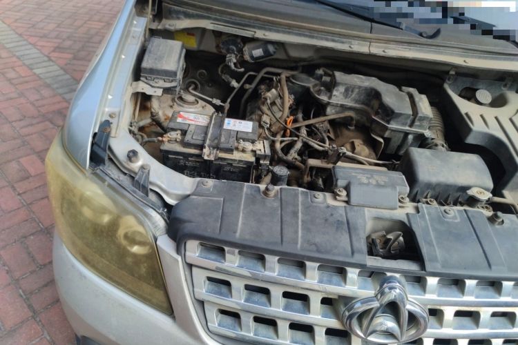 Used CHANGAN KAICHENG Ounuo S 2014 1.5L Base Version Engine Bay Right