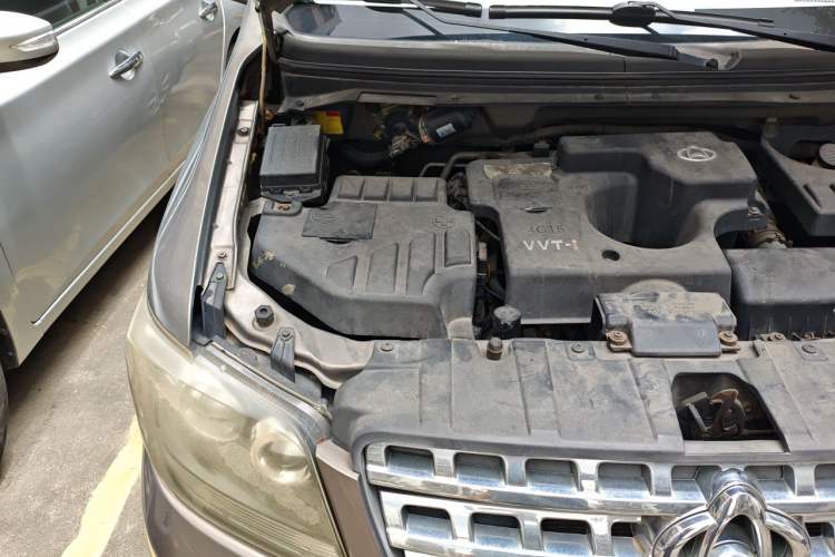 Used CHANGAN KAICHENG Ounuo S 2014 1.5L Elite Model Engine Bay Right