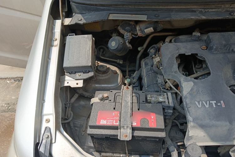 Used CHANGAN KAICHENG Ounuo S 2014 1.5L Base Version Engine Bay Right