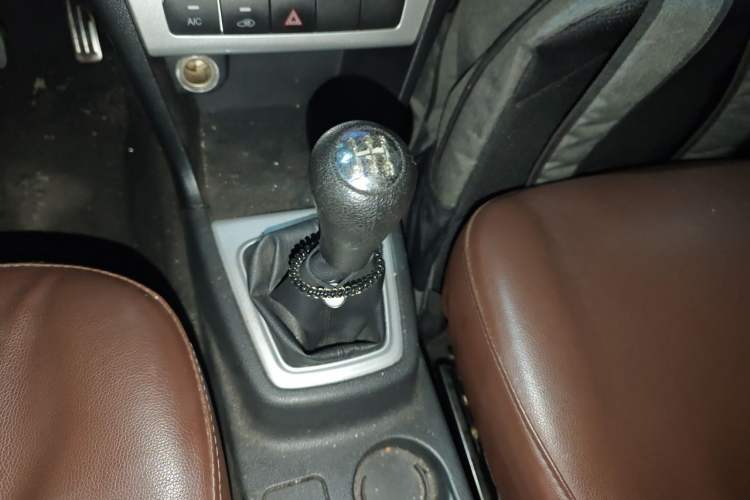 Used CHANGAN KAICHENG Ounuo S 2014 1.3L Base Version Gear Lever