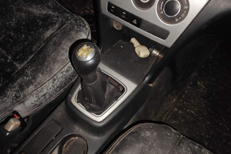 Used CHANGAN KAICHENG Ounuo S 2014 1.3L Happiness Model Gear Lever