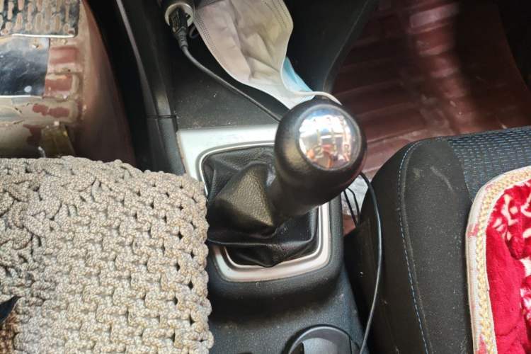 Used CHANGAN KAICHENG Ounuo S 2014 1.5L Base Version Gear Lever
