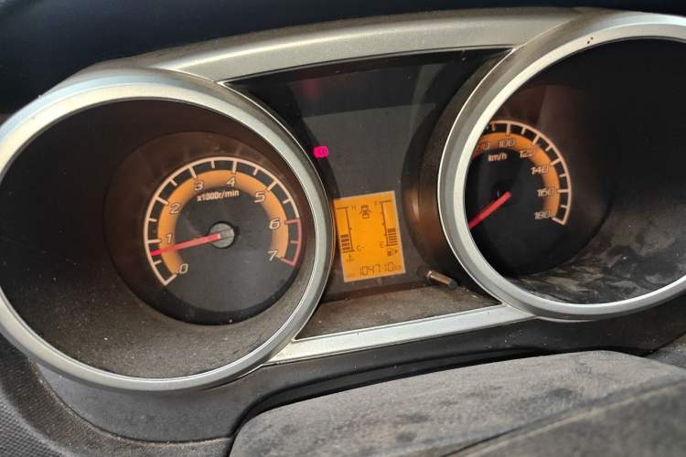 Used CHANGAN KAICHENG Ounuo S 2014 1.5L Base Version Instrument Cluster
