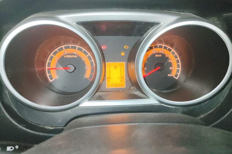 Used CHANGAN KAICHENG Ounuo S 2014 1.5L Base Version Instrument Cluster