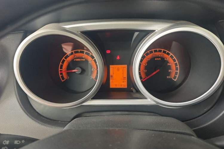 Used CHANGAN KAICHENG Ounuo S 2014 1.5L Base Version Instrument Cluster