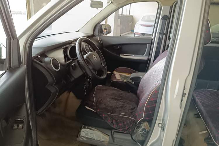 Used CHANGAN KAICHENG Ounuo S 2014 1.3L Happiness Model Left Front Seat