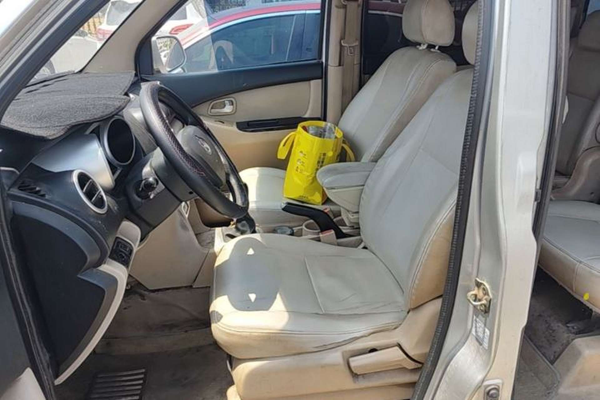 Used CHANGAN KAICHENG Ounuo S 2014 1.5L Luxury Model Left Front Seat