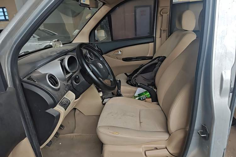 Used CHANGAN KAICHENG Ounuo S 2014 1.5L Elite Model Left Front Seat