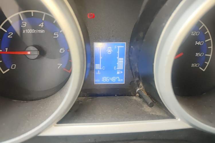 Used CHANGAN KAICHENG Ounuo S 2014 1.3L Base Version Odometer Close Up