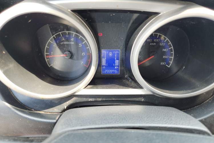 Used CHANGAN KAICHENG Ounuo S 2014 1.3L Happiness Model Odometer Close Up