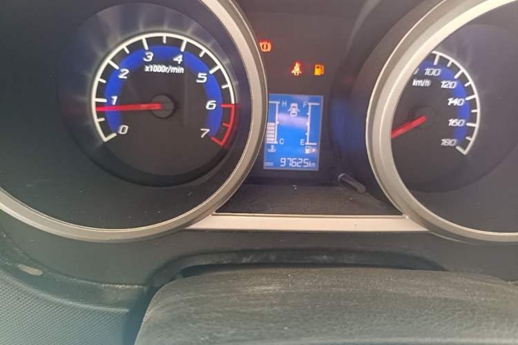 Used CHANGAN KAICHENG Ounuo S 2014 1.3L Happiness Model Odometer Close Up