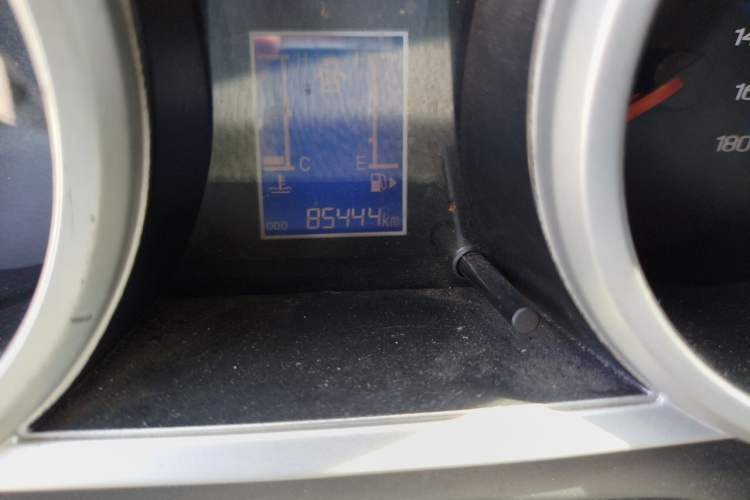 Used CHANGAN KAICHENG Ounuo S 2014 1.3L Happiness Model Odometer Close Up