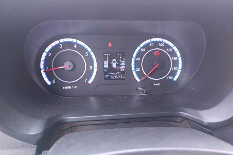 Used CHANGAN KAICHENG Ounuo S 2014 1.3L Happiness Model Odometer Close Up