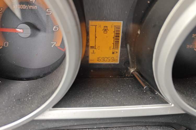 Used CHANGAN KAICHENG Ounuo S 2014 1.5L Base Version Odometer Close Up