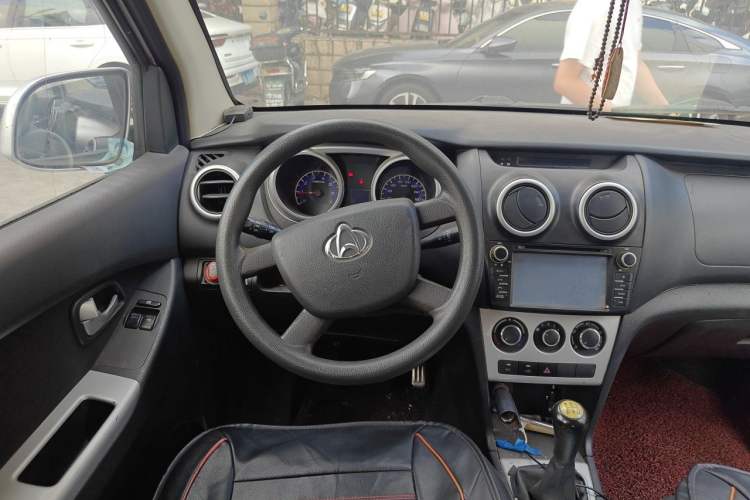 Used CHANGAN KAICHENG Ounuo S 2014 1.3L Happiness Model Steering Wheel