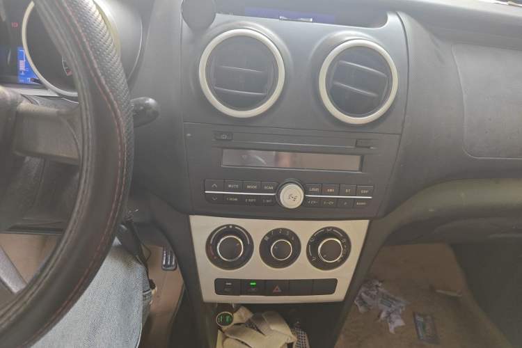 Used CHANGAN KAICHENG Ounuo S 2014 1.5L Base Version Audio And AC Panel