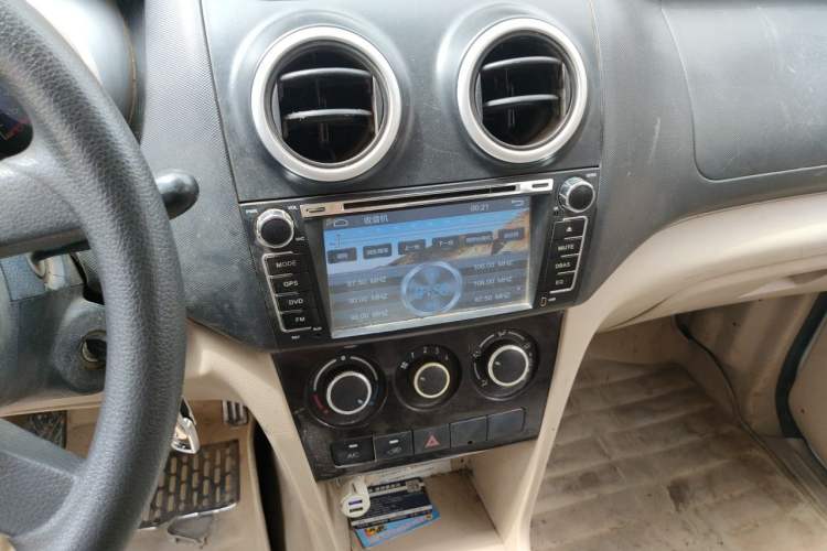 Used CHANGAN KAICHENG Ounuo S 2014 1.5L Elite Model Audio And AC Panel