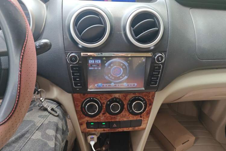 Used CHANGAN KAICHENG Ounuo S 2014 1.3L Happiness Model Audio And AC Panel
