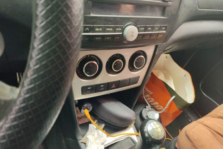 Used CHANGAN KAICHENG Ounuo S 2014 1.3L Happiness Model Audio And AC Panel