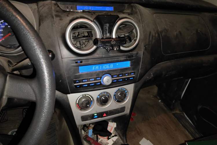 Used CHANGAN KAICHENG Ounuo S 2014 1.3L Happiness Model Audio And AC Panel