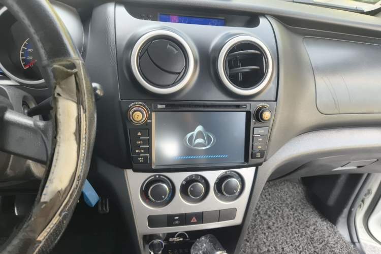 Used CHANGAN KAICHENG Ounuo S 2014 1.3L Happiness Model Audio And AC Panel