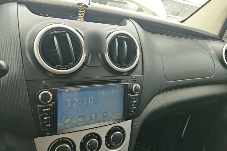 Used CHANGAN KAICHENG Ounuo S 2014 1.5L Base Version Center Console