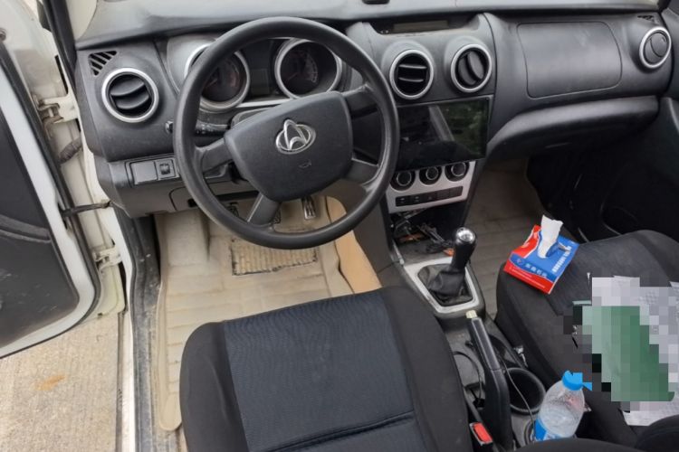 Used CHANGAN KAICHENG Ounuo S 2014 1.5L Base Version Center Console
