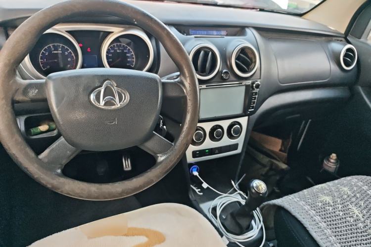Used CHANGAN KAICHENG Ounuo S 2014 1.3L Happiness Model Center Console