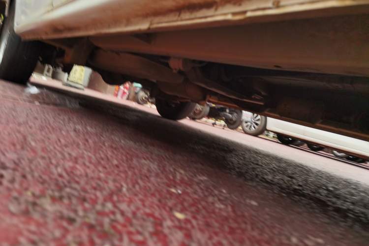 Used CHANGAN KAICHENG Ounuo S 2014 1.5L Base Version Chassis Front Right