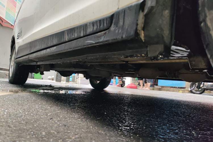 Used CHANGAN KAICHENG Ounuo S 2014 1.5L Base Version Chassis Front Right
