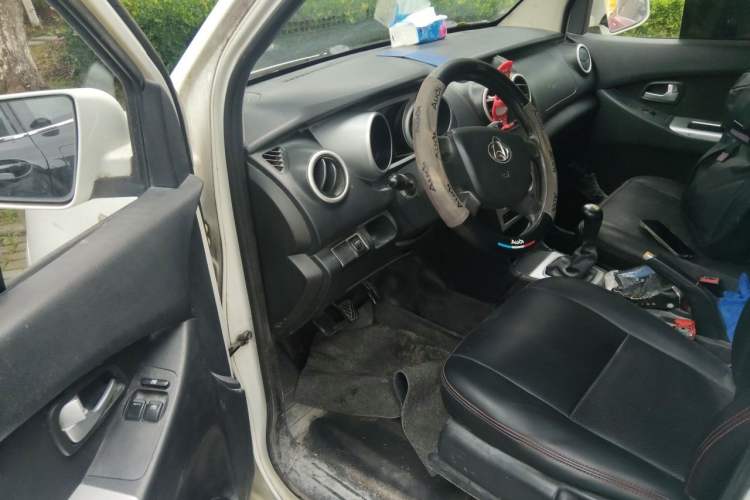 Used CHANGAN KAICHENG Ounuo S 2014 1.5L Base Version Driver Seat