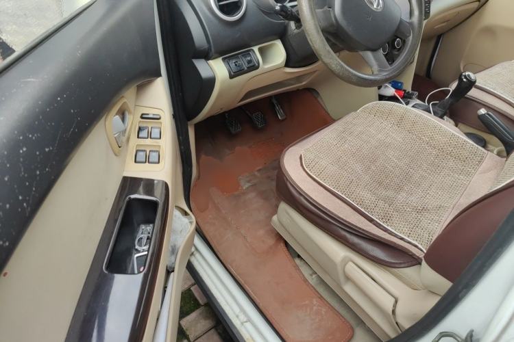Used CHANGAN KAICHENG Ounuo S 2014 1.5L Elite Model Driver Seat