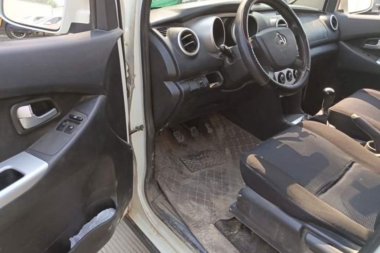 Used CHANGAN KAICHENG Ounuo S 2014 1.5L Base Version Driver Seat
