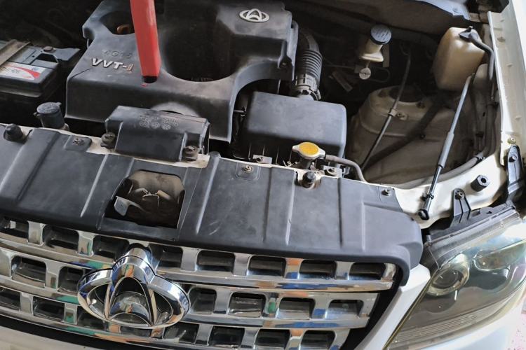Used CHANGAN KAICHENG Ounuo S 2014 1.5L Base Version Engine Bay Left