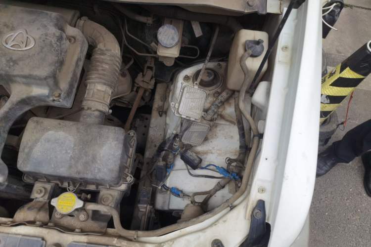 Used CHANGAN KAICHENG Ounuo S 2014 1.5L Base Version Engine Bay Left