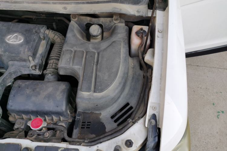 Used CHANGAN KAICHENG Ounuo S 2014 1.5L Elite Model Engine Bay Left