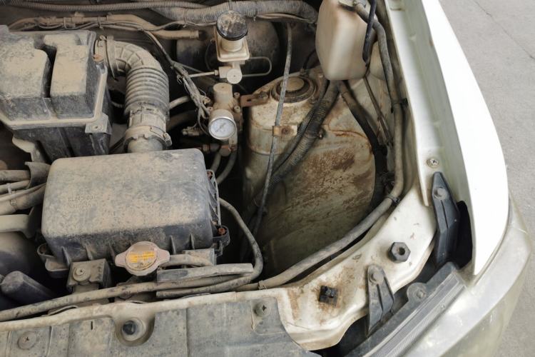 Used CHANGAN KAICHENG Ounuo S 2014 1.5L Base Version Engine Bay Left