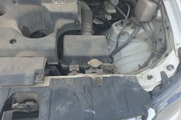 Used CHANGAN KAICHENG Ounuo S 2014 1.5L Base Version Engine Bay Left