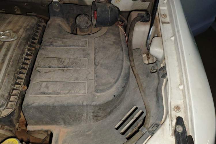 Used CHANGAN KAICHENG Ounuo S 2014 1.3L Happiness Model Engine Bay Left