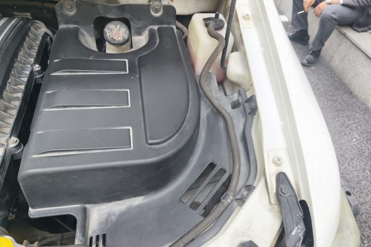 Used CHANGAN KAICHENG Ounuo S 2014 1.3L Happiness Model Engine Bay Left