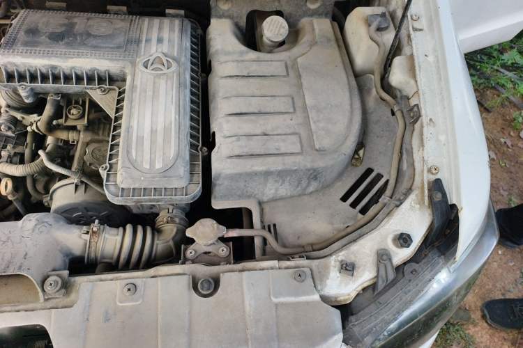 Used CHANGAN KAICHENG Ounuo S 2014 1.3L Happiness Model Engine Bay Left