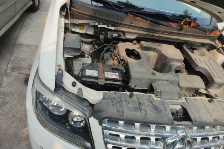 Used CHANGAN KAICHENG Ounuo S 2014 1.5L Elite Model Engine Bay Right