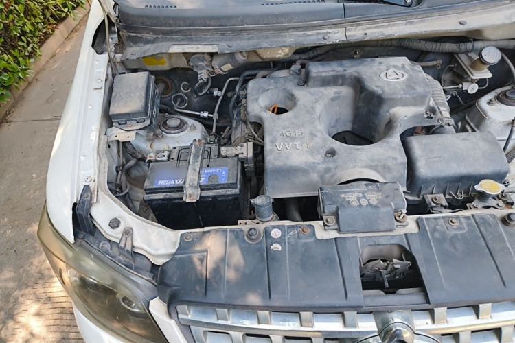 Used CHANGAN KAICHENG Ounuo S 2014 1.5L Base Version Engine Bay Right