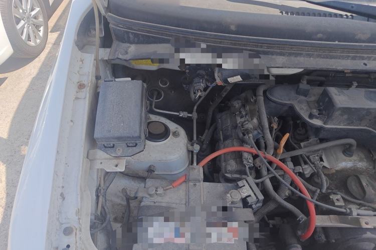 Used CHANGAN KAICHENG Ounuo S 2014 1.5L Base Version Engine Bay Right